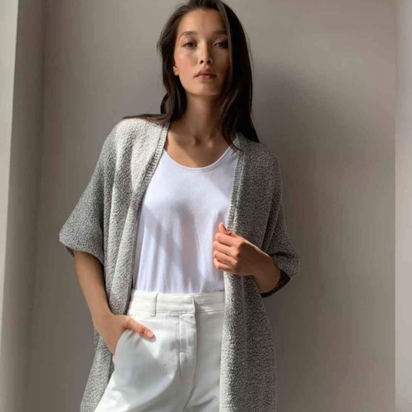 aritzia Iconic cape cardigan - Picture 3 of 3
